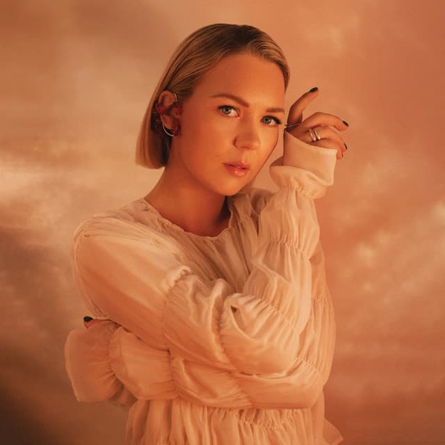 STAY - ČIŪTO TŪTO