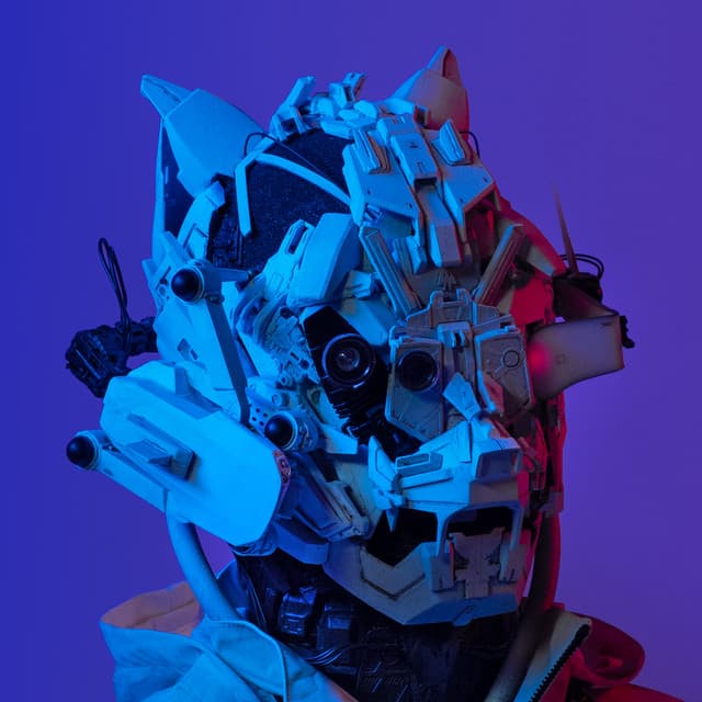 Gin Tonic (feat. NASKA)