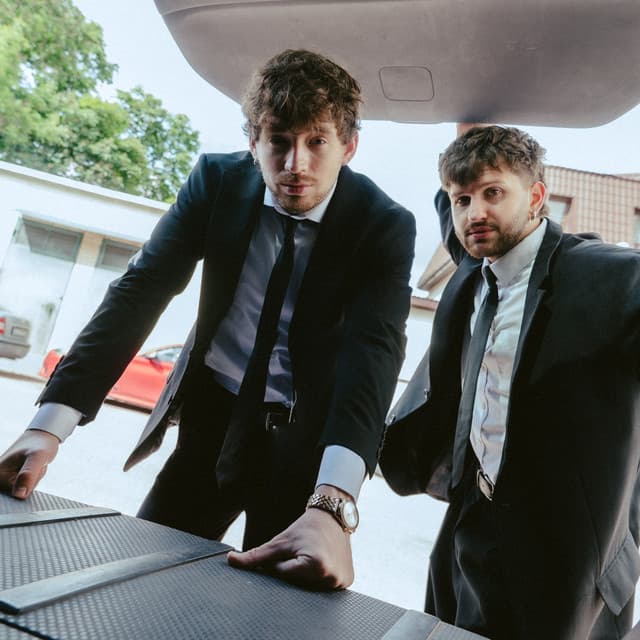 небезпечна