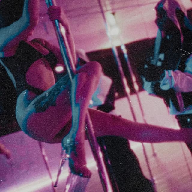 QUASE QUE FALEI TE AMO