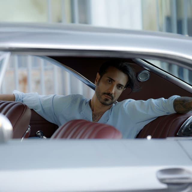 Sokağından Geçmezdim