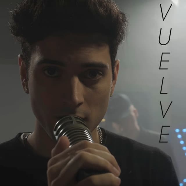 Vuelve