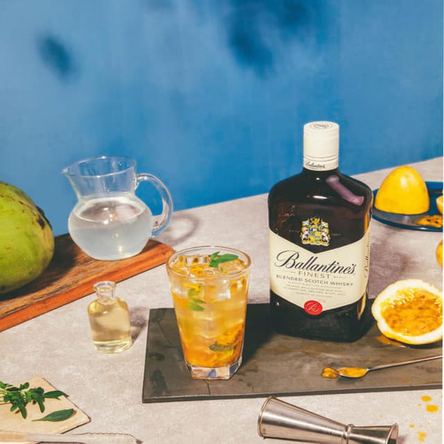 Bom Dia / A Tropa do Serrão te Chamou pra Piscina