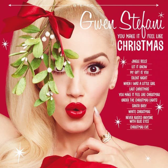 You Make It Feel Like Christmas (feat. Blake Shelton)